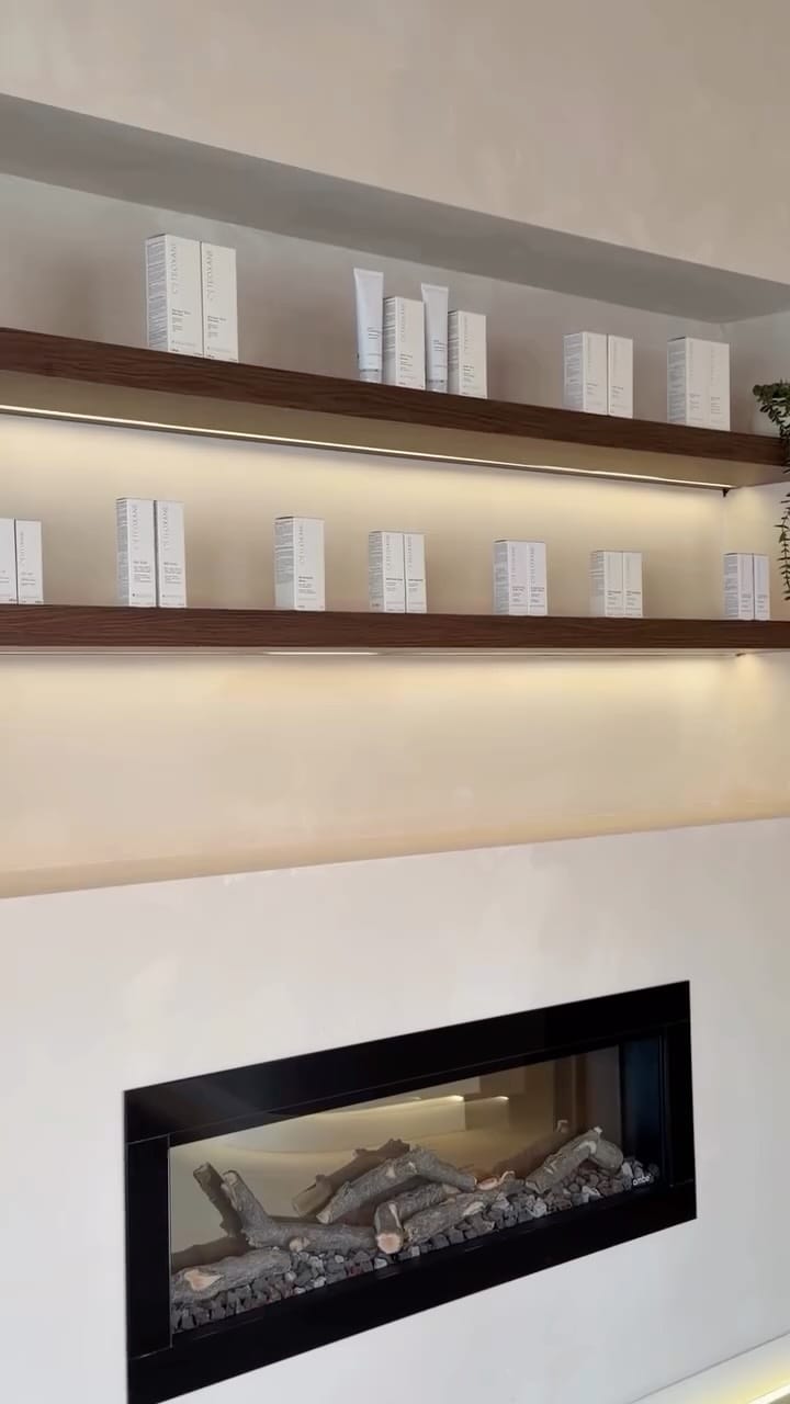 Post 7 by Charlie Ralph Clinic on Instagram (video)