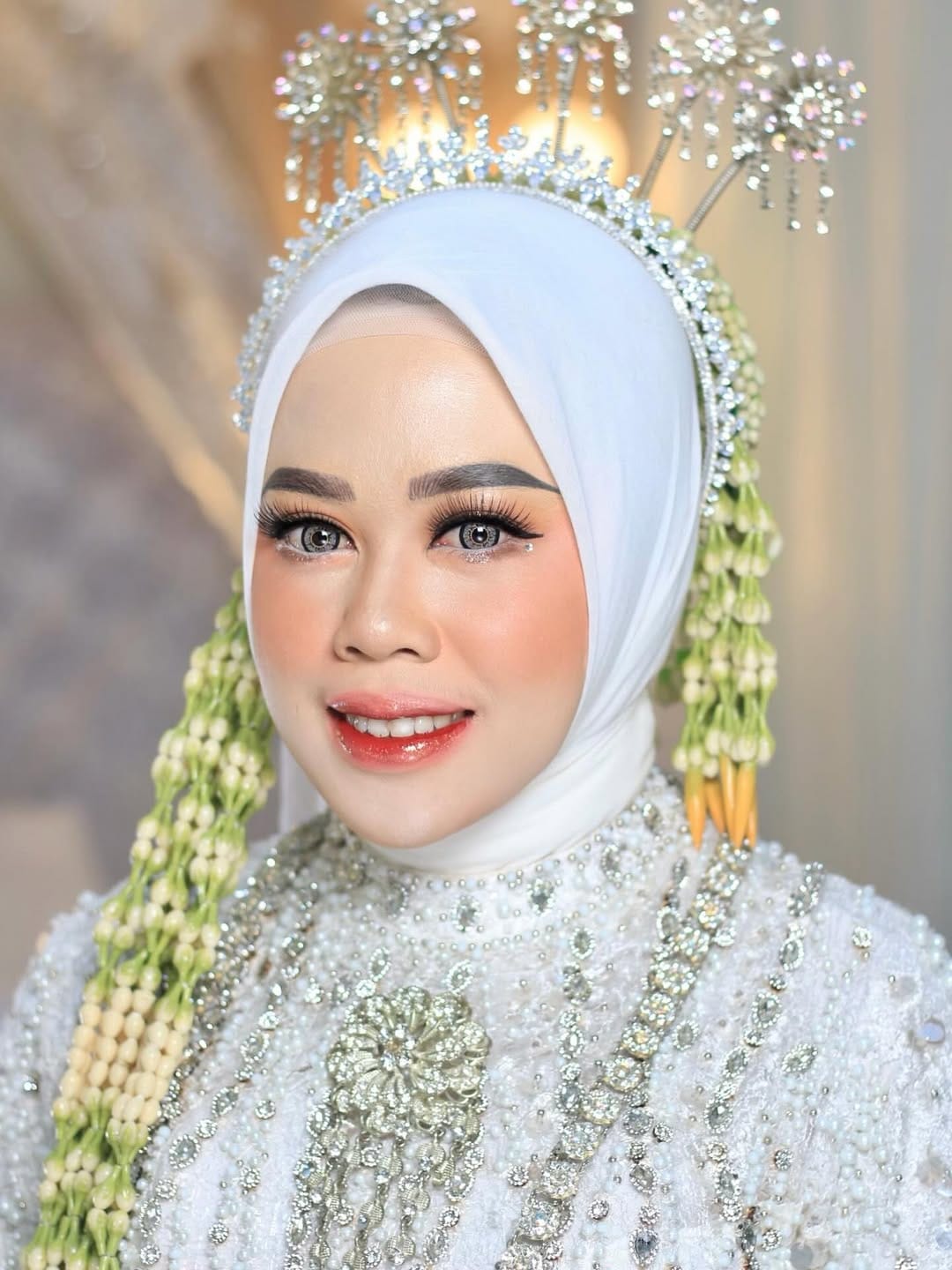 Post 6 by RIRIN AMANCIK on Instagram (carousel)