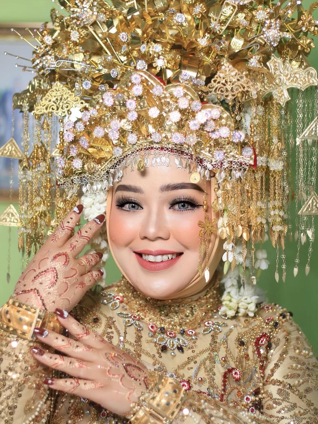 Post 9 by RIRIN AMANCIK on Instagram (carousel)