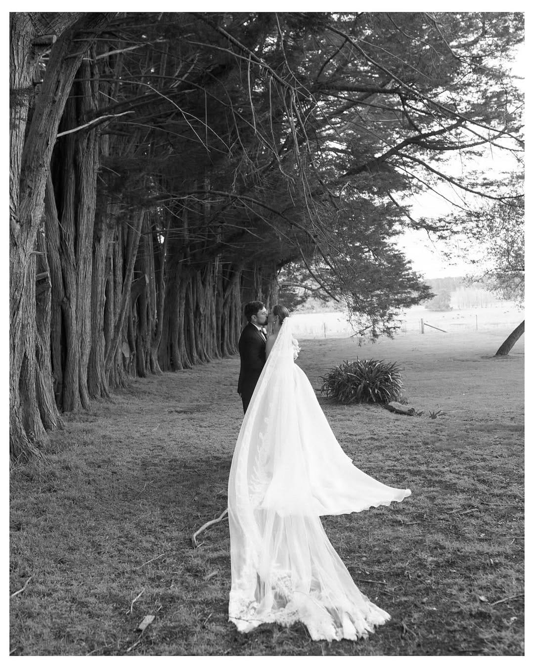 Post 1 by Sydney Wedding Photographer on Instagram (carousel)