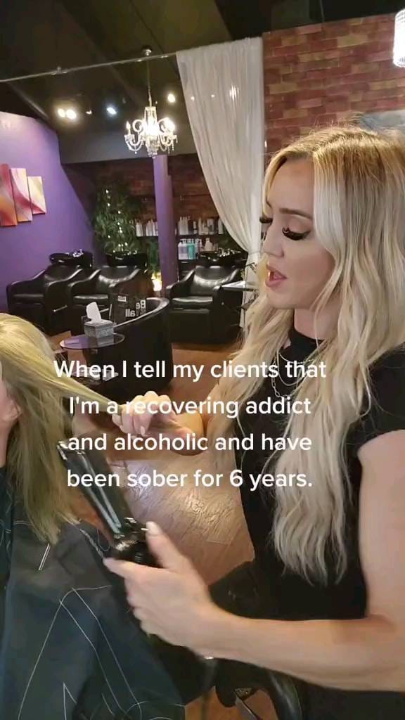 Post 10 by Erica Six | Blonde Specialist • Extensions • Educator on Instagram (video)