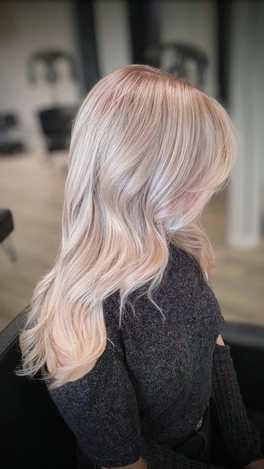 Post 7 by Erica Six | Blonde Specialist • Extensions • Educator on Instagram (video)