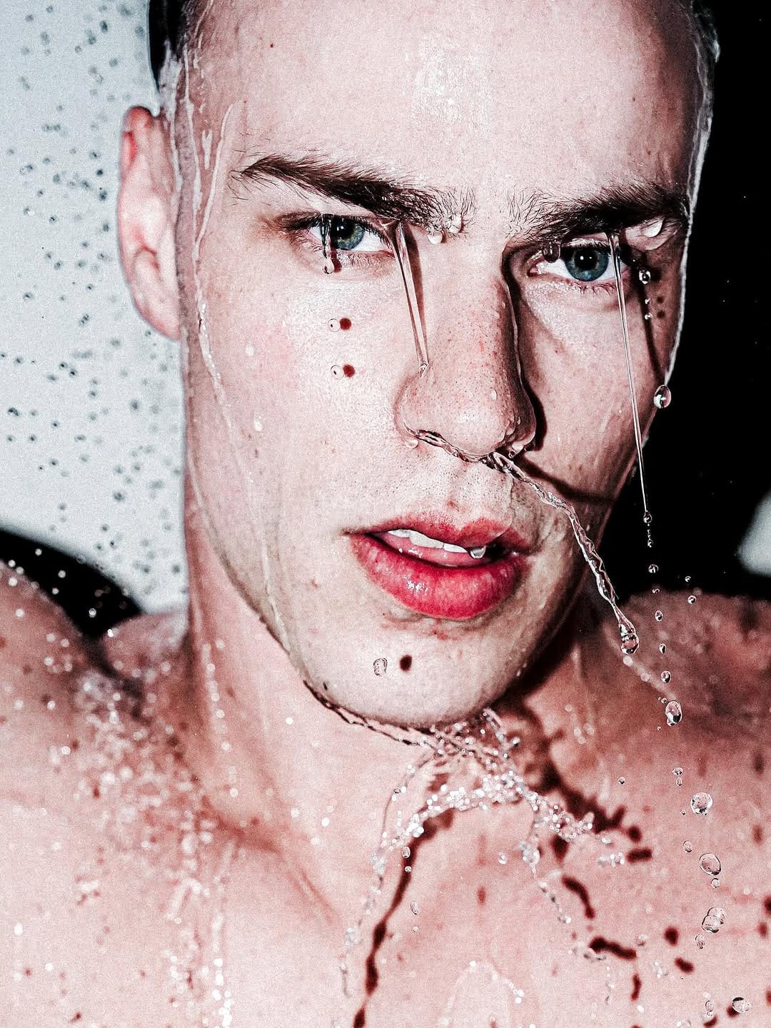 Post 6 by 𝔗 𝔶 𝔩 𝔢 𝔯 on Instagram (carousel)