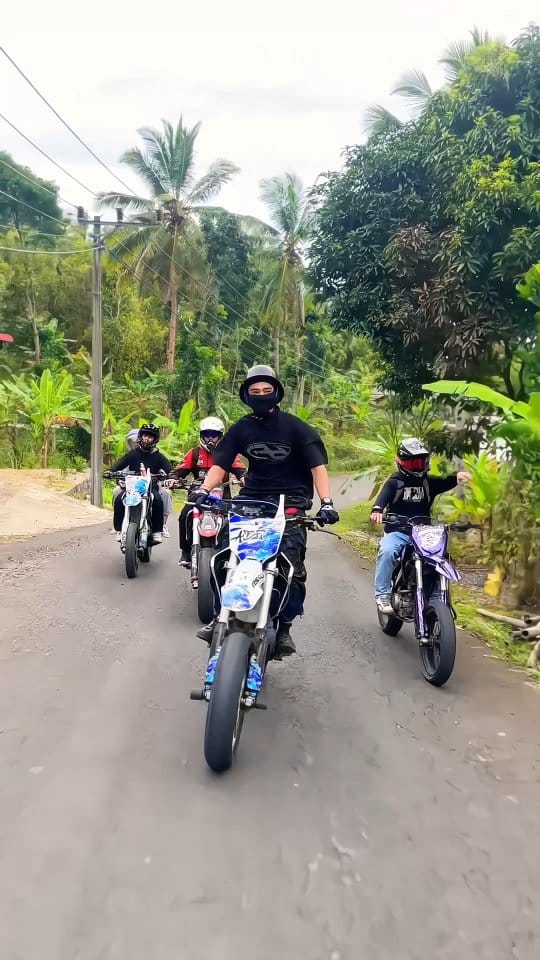 Post 9 by abe on Instagram (video)