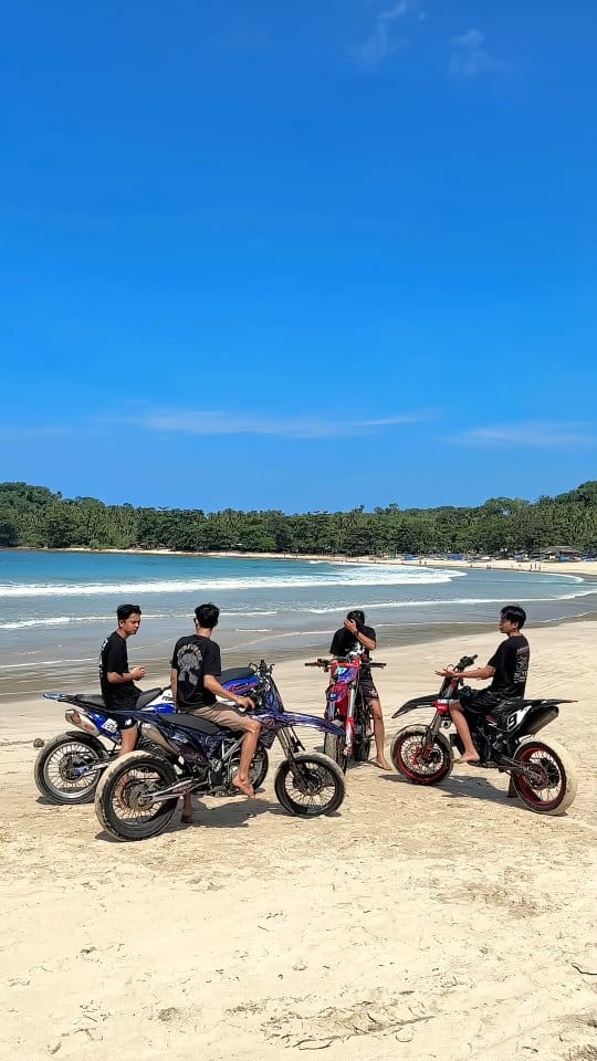 Post 10 by abe on Instagram (video)