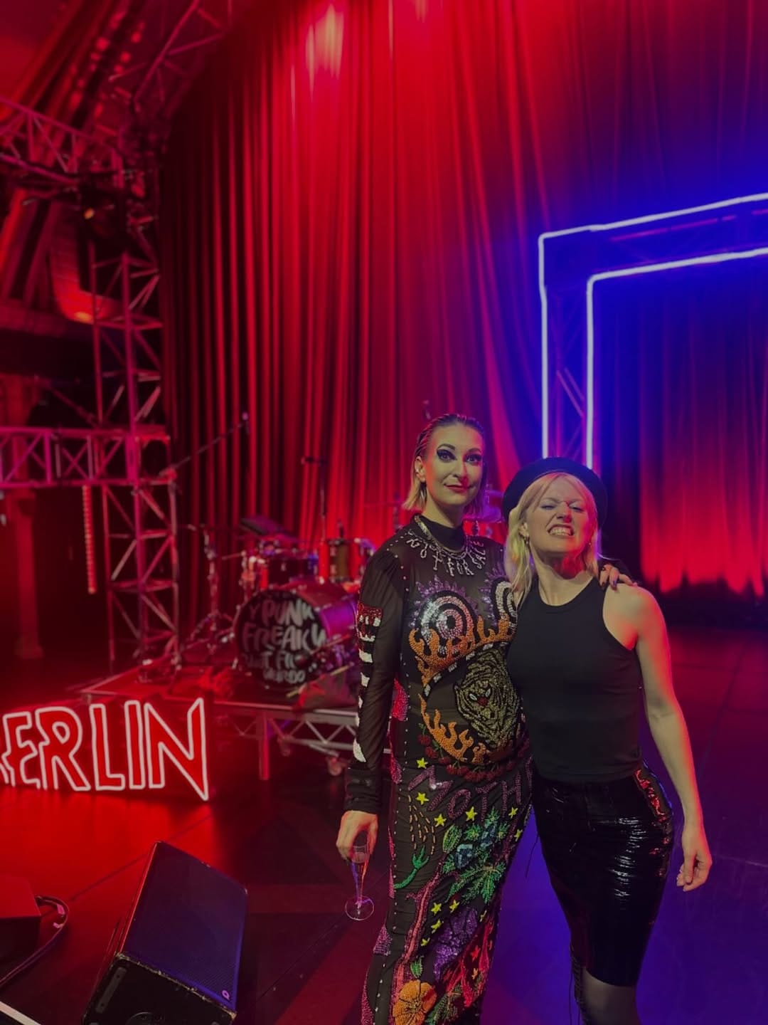 Post 5 by 𝐁𝐞𝐫𝐧𝐢𝐞 𝐃𝐢𝐞𝐭𝐞𝐫 on Instagram (image)