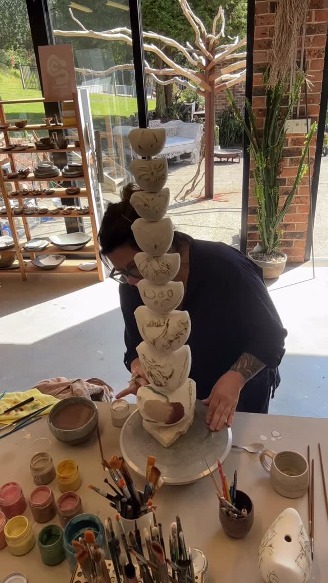 Post 10 by Shellie Christian Ceramics on Instagram (video)