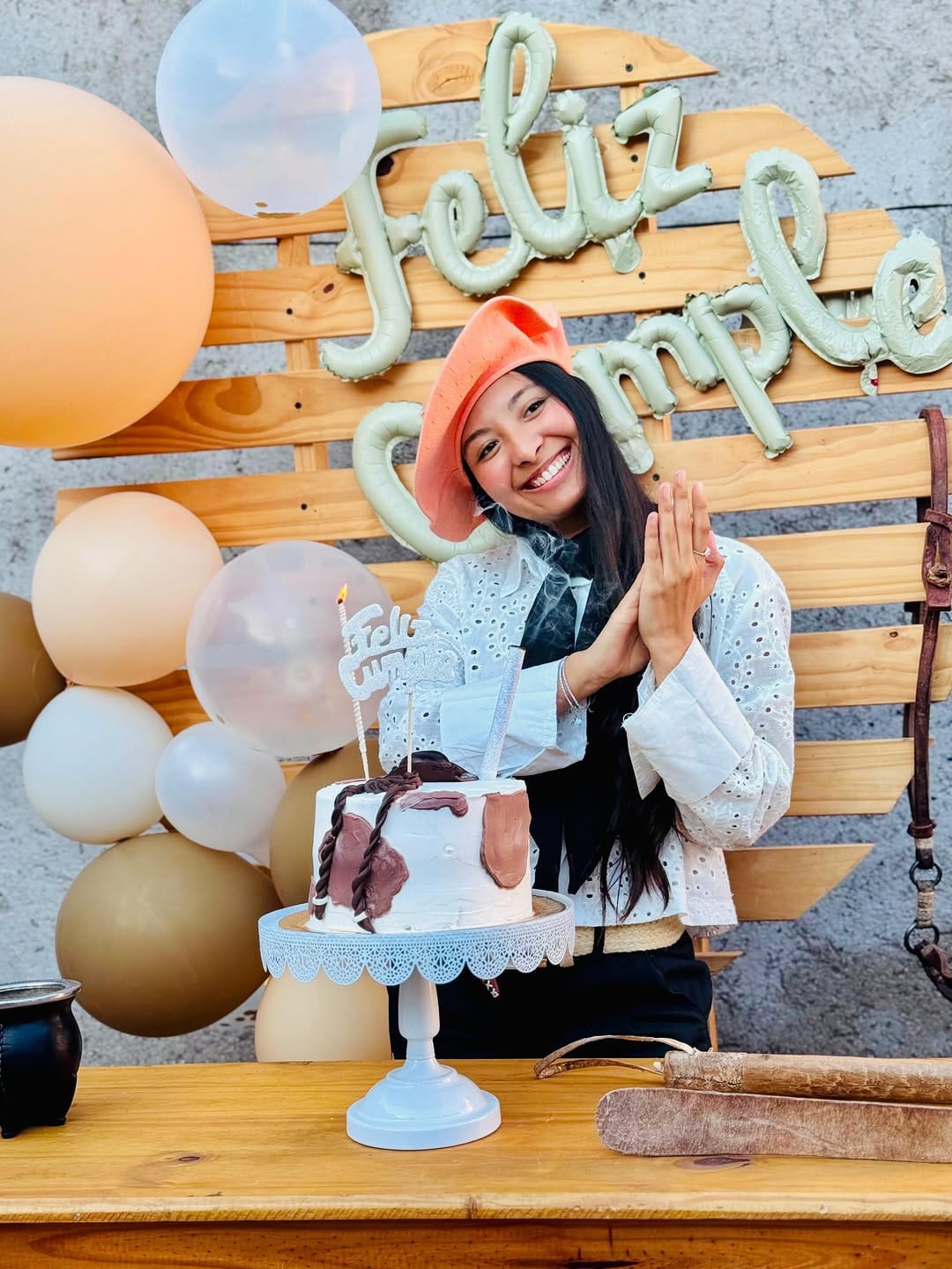 Post 1 by 𝓐𝓰𝓪𝓽𝓪 🤍 on Instagram (carousel)