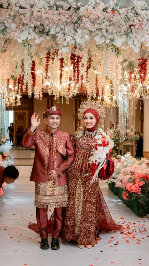 Post 10 by MC PONTIANAK, PENYIAR, JURNALIS & VOICE TALENT on Instagram (video)