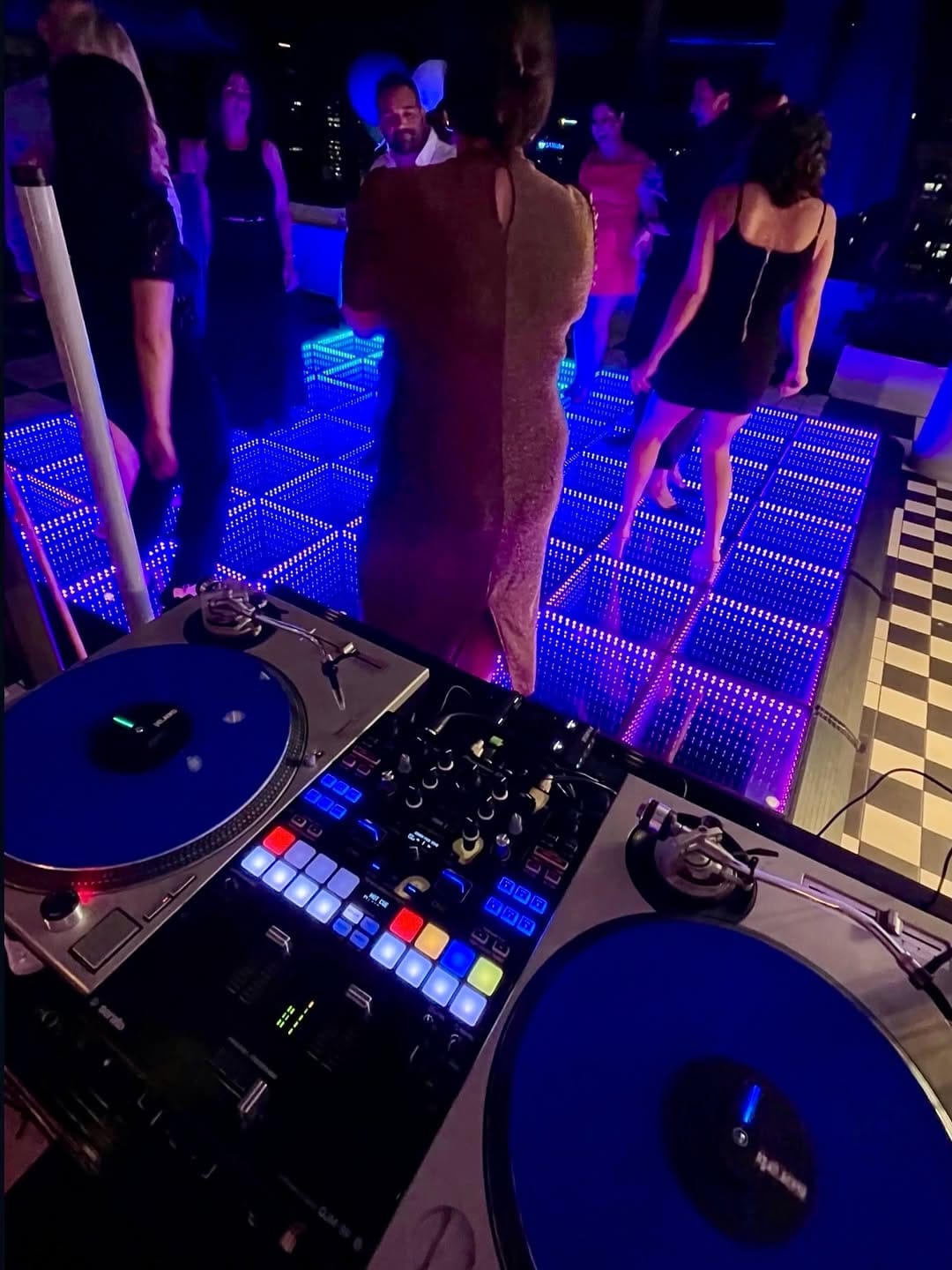Post 8 by Adelaide LED Hire on Instagram (image)