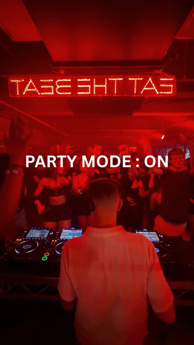 Post 1 by Etwas on Instagram (video)
