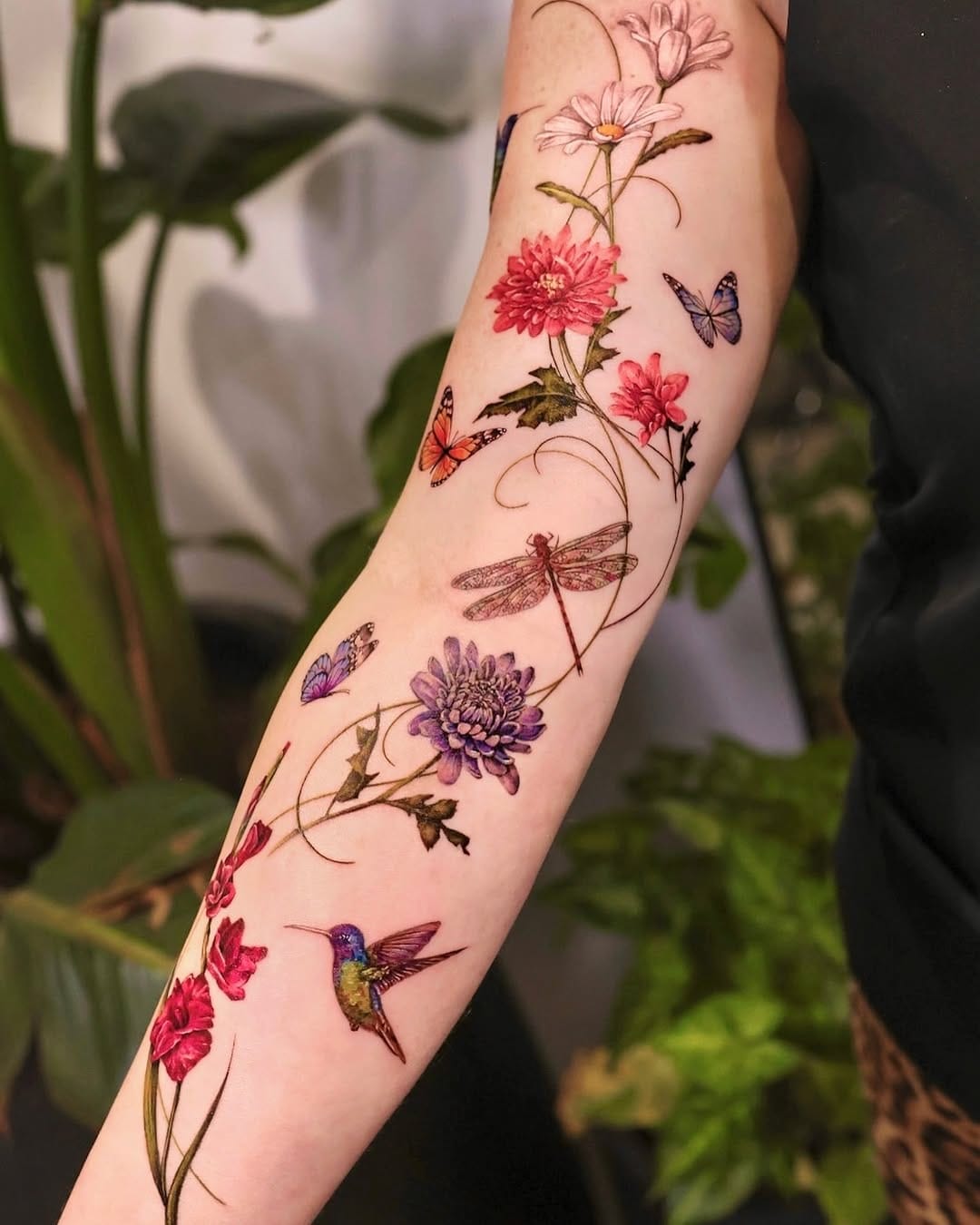 Post 9 by Stuttgart tattoo/London tattoo/Flower tattoo/Color tattoo on Instagram (carousel)