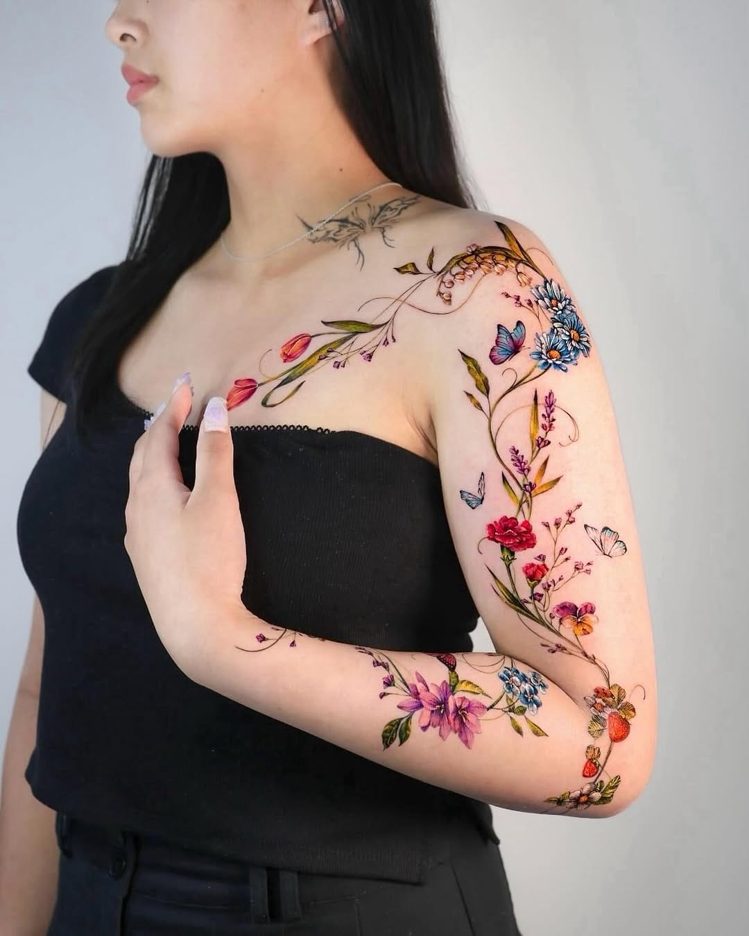 Post 10 by Stuttgart tattoo/London tattoo/Flower tattoo/Color tattoo on Instagram (carousel)