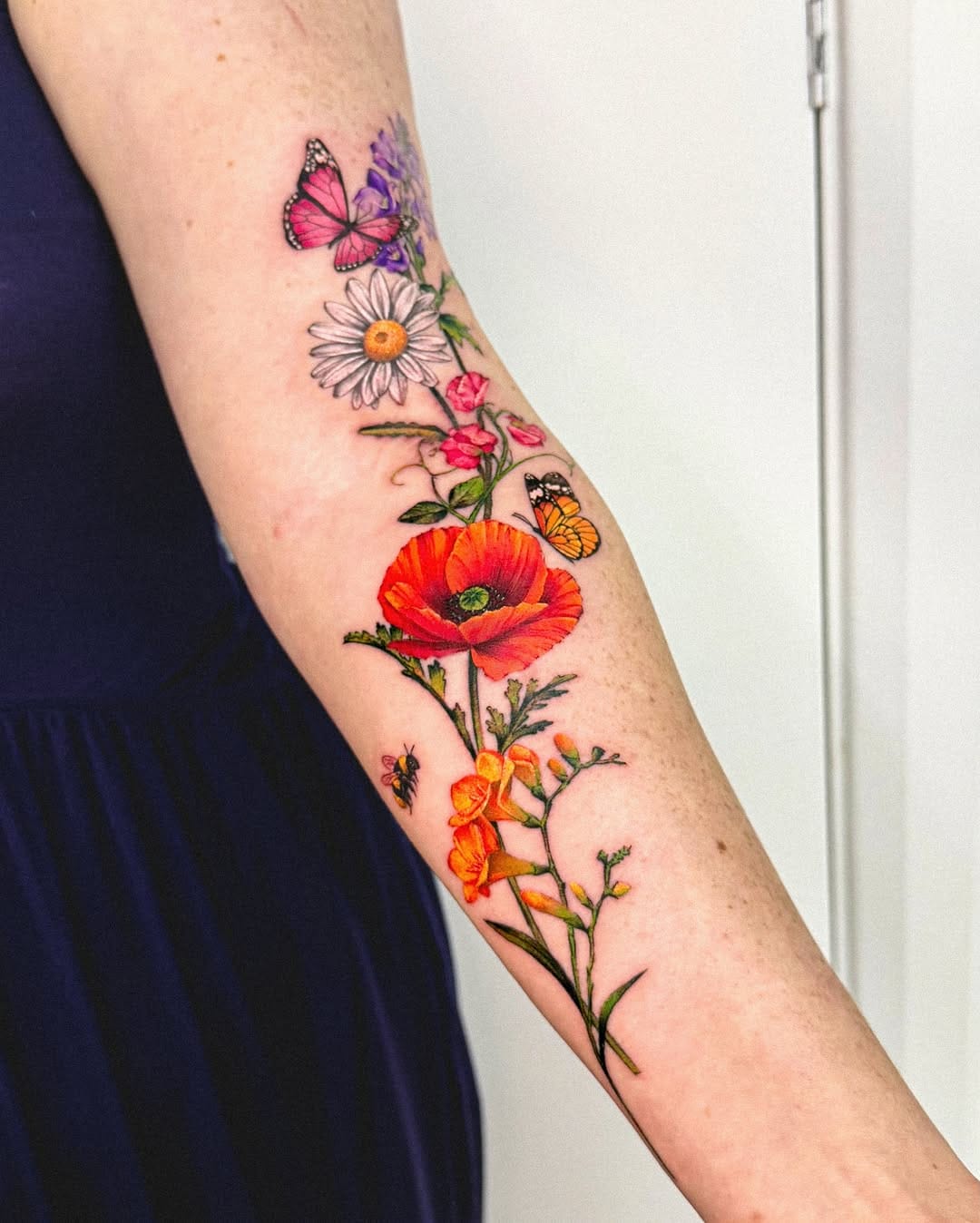 Post 4 by Stuttgart tattoo/London tattoo/Flower tattoo/Color tattoo on Instagram (carousel)