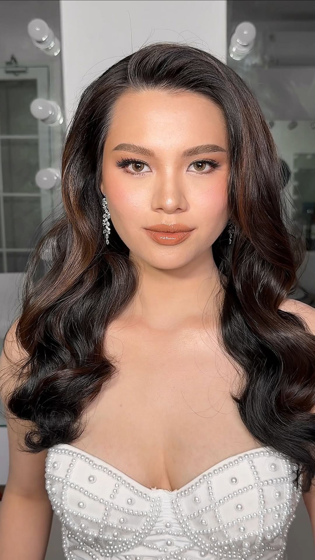 Post 8 by Jodie Aurelia | Melbourne Makeup Artist on Instagram (video)