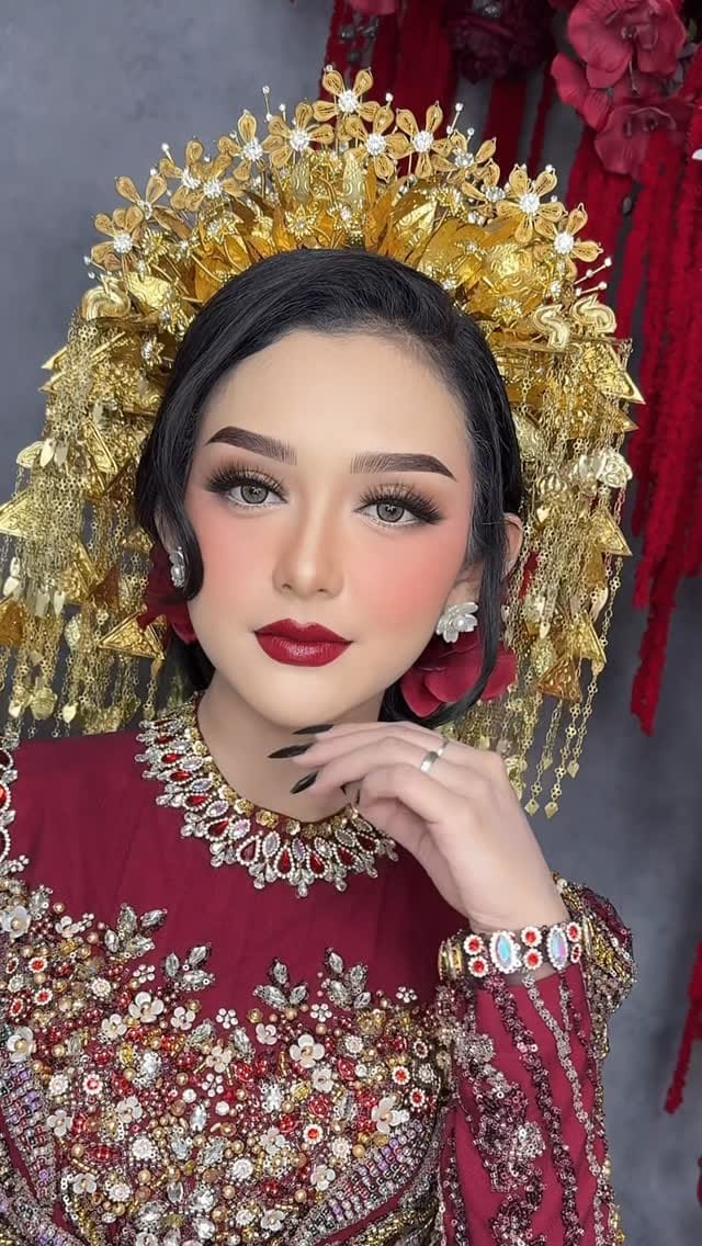 Post 7 by Ice Vinara on Instagram (video)