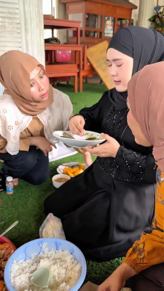 Post 9 by AGIE SONIA MUA SERANG BANTEN💖 on Instagram (video)