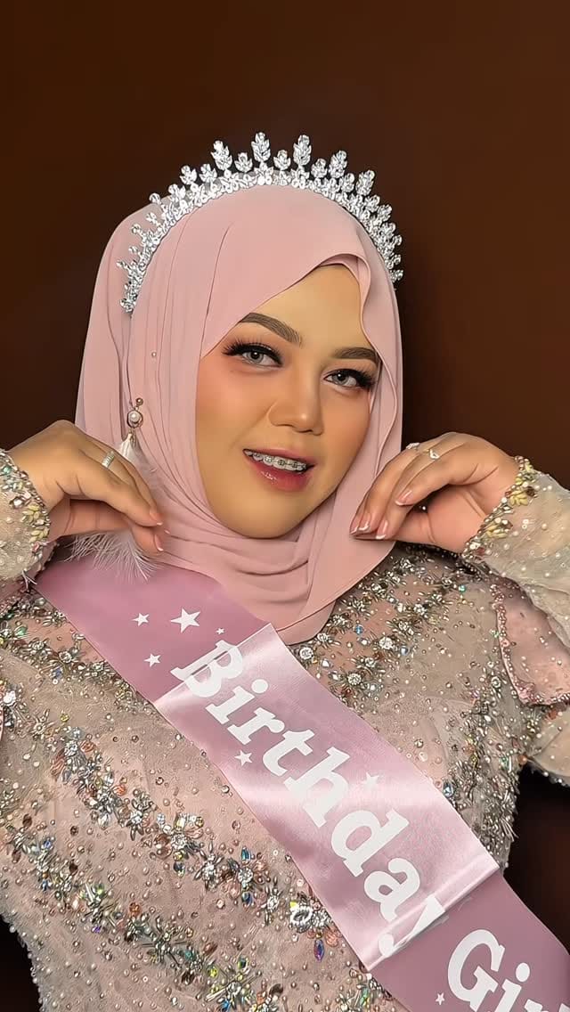 Post 4 by AGIE SONIA MUA SERANG BANTEN💖 on Instagram (video)