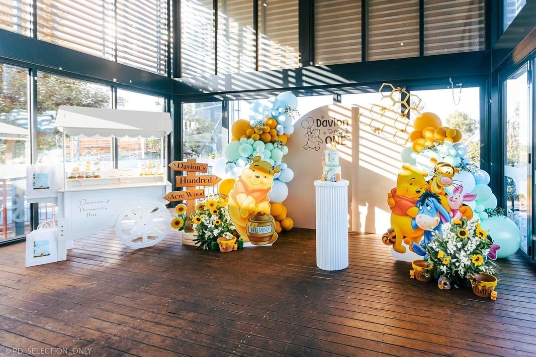 Post 4 by Melbourne Event Stylist | Balloons |Prop Hire on Instagram (carousel)