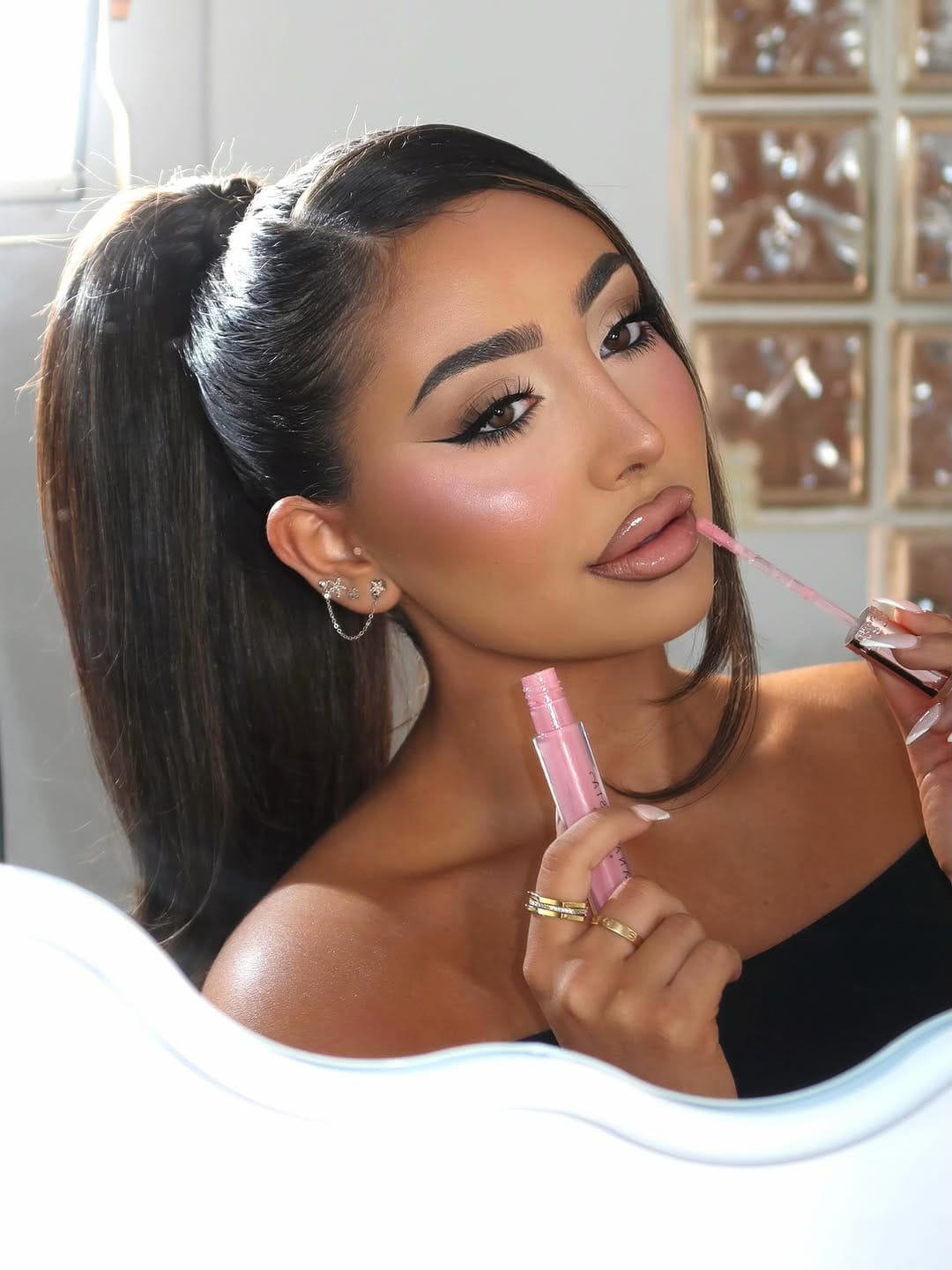 Post 5 by Sydney Makeup Artist & Destination Glam on Instagram (carousel)