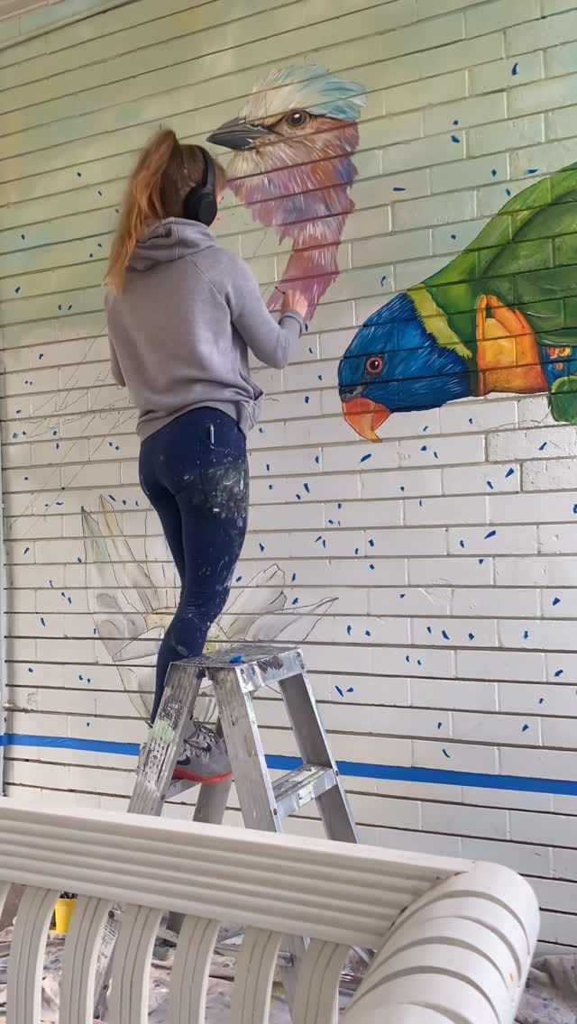Post 6 by Carley Cornelissen on Instagram (video)