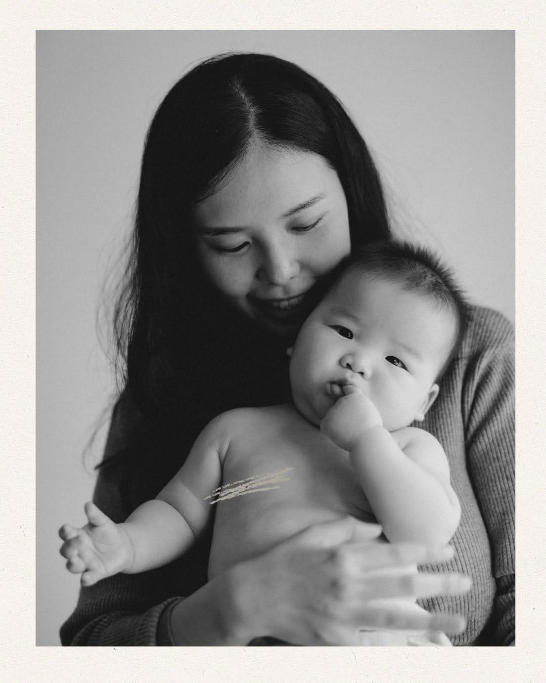 Post 2 by Trish | Sydney Family Photographer on Instagram (carousel)