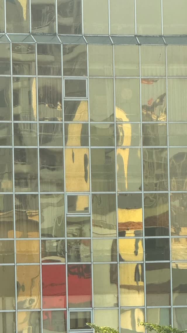 Post 2 by Christophe Domergue on Instagram (video)