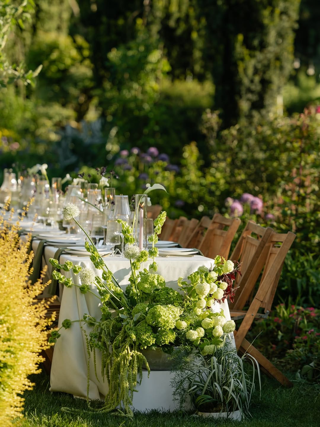 Post 5 by Taylor Ochoa, Seattle Wedding Photographer on Instagram (carousel)