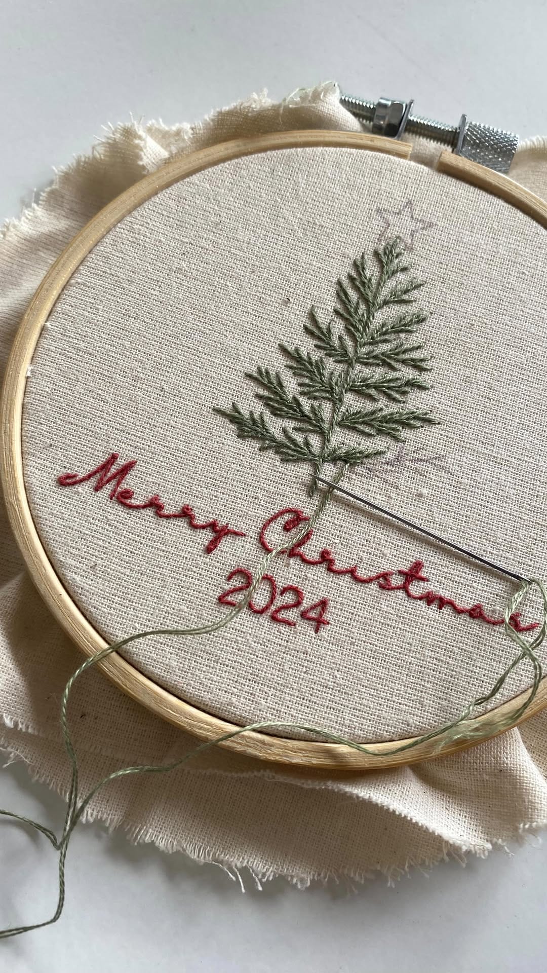 Post 7 by Emma | er.embroidery 🪡🌸🌱 on Instagram (video)