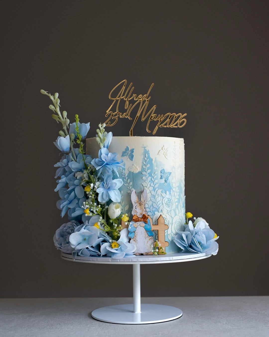 Post 2 by Kirsten Mellor | Cake Maker Perth | Gleneagles | Auchterarder on Instagram (carousel)