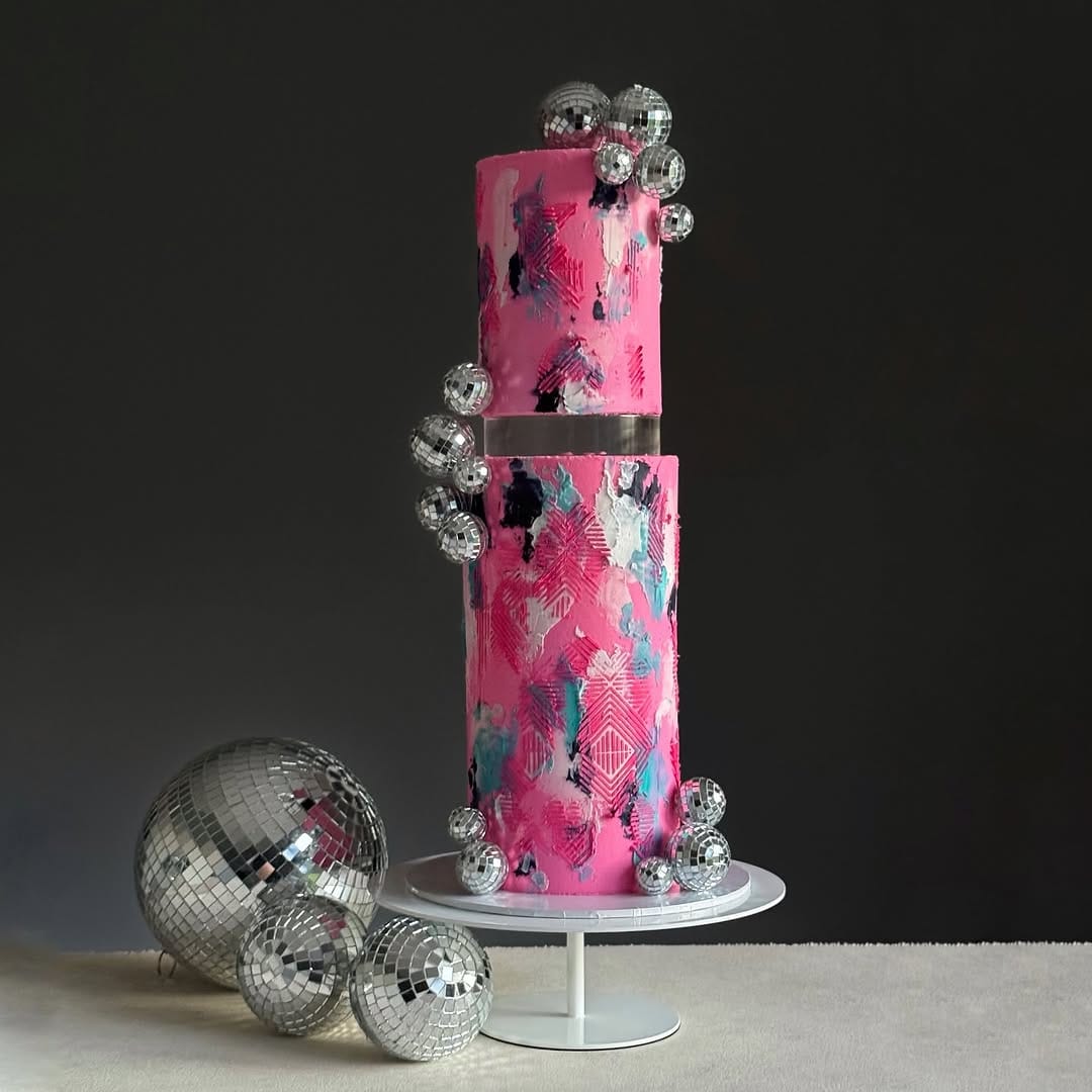 Post 10 by Kirsten Mellor | Cake Maker Perth | Gleneagles | Auchterarder on Instagram (image)