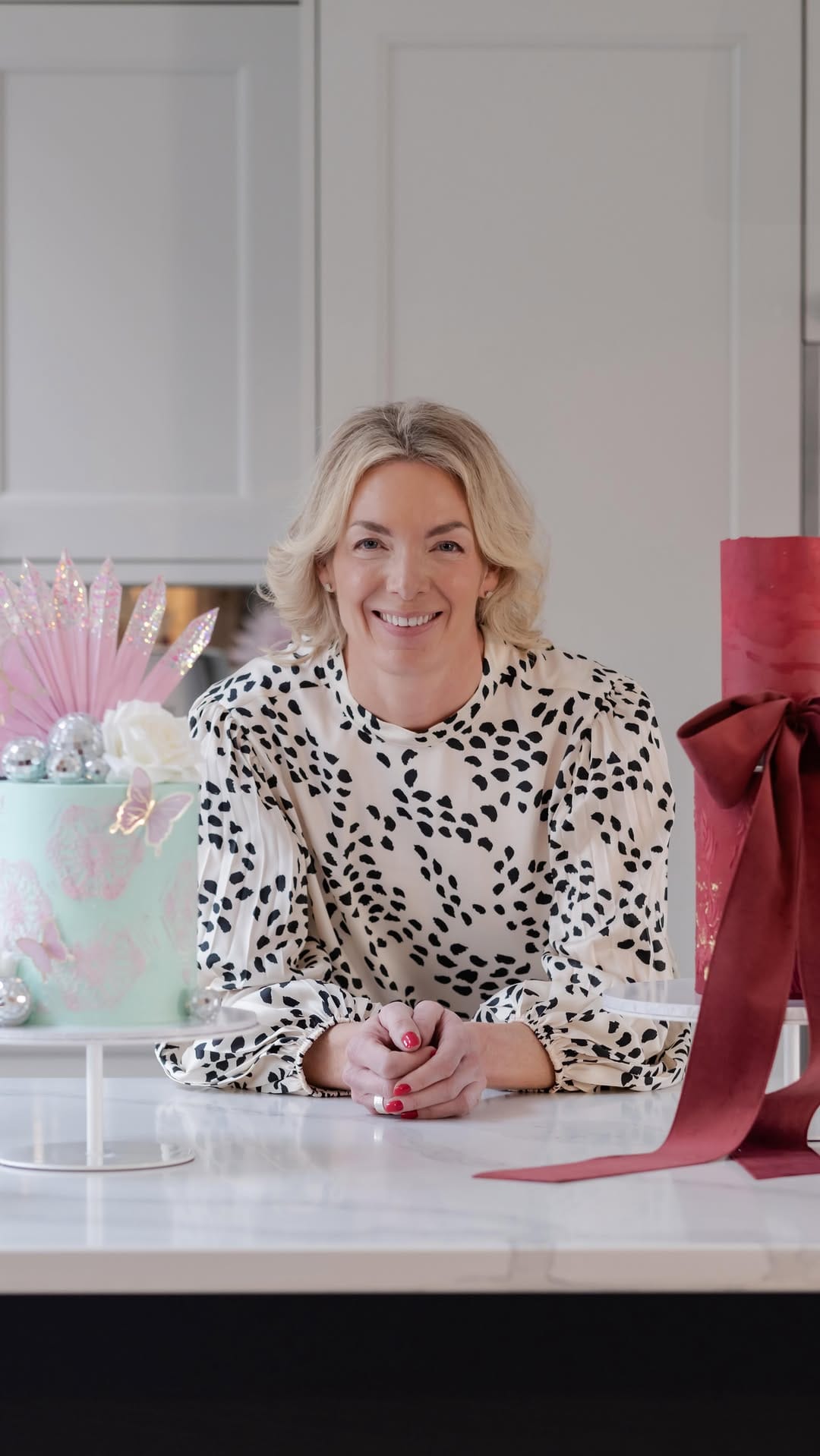 Post 9 by Kirsten Mellor | Cake Maker Perth | Gleneagles | Auchterarder on Instagram (video)