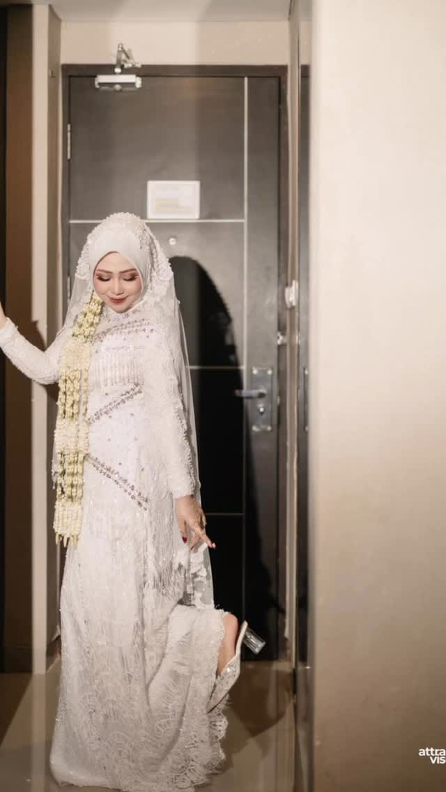 Post 5 by Mua banjarmasin, makeup , dekorasi, henna , mahar , seserahan on Instagram (video)