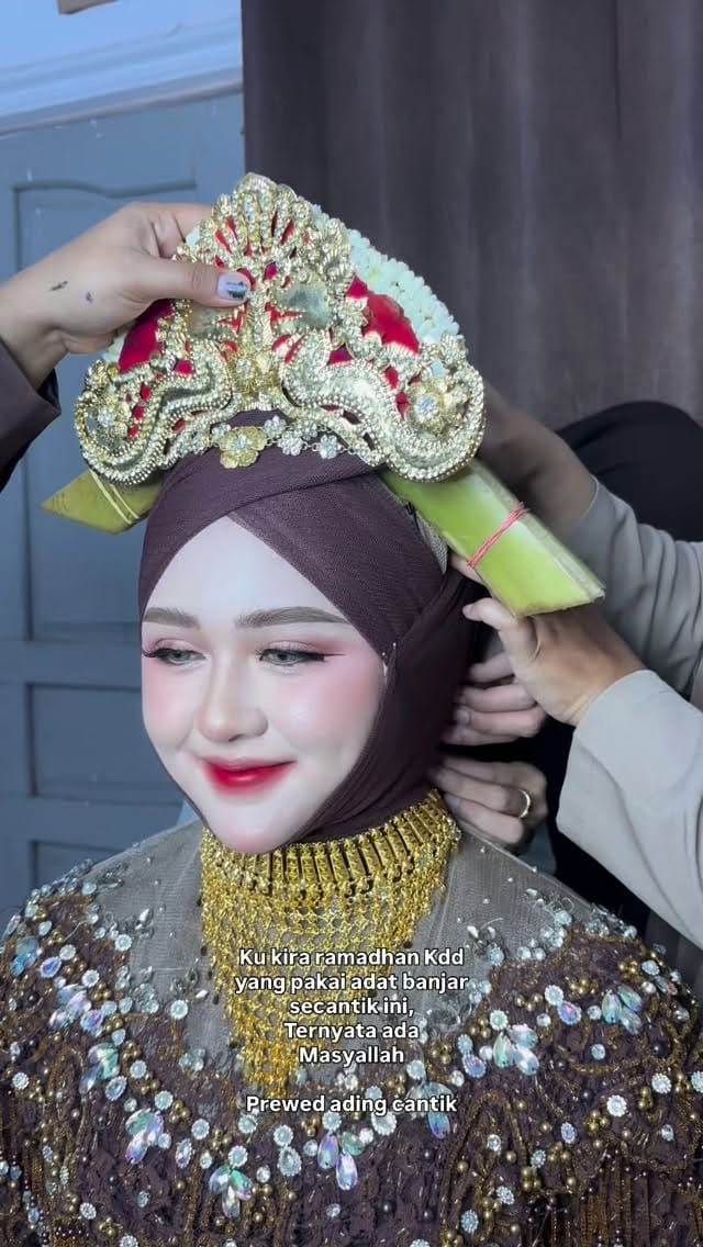 Post 9 by Mua banjarmasin, makeup , dekorasi, henna , mahar , seserahan on Instagram (video)