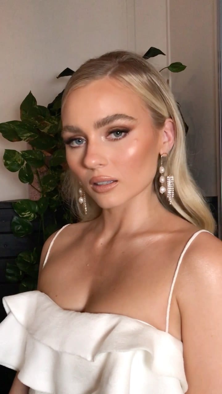 Post 10 by Paula Maree Hair on Instagram (video)