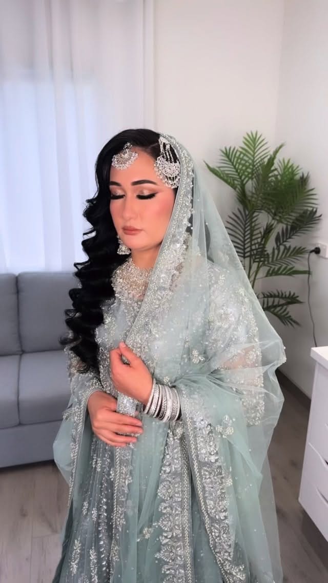 Post 4 by Rose Makeover on Instagram (video)