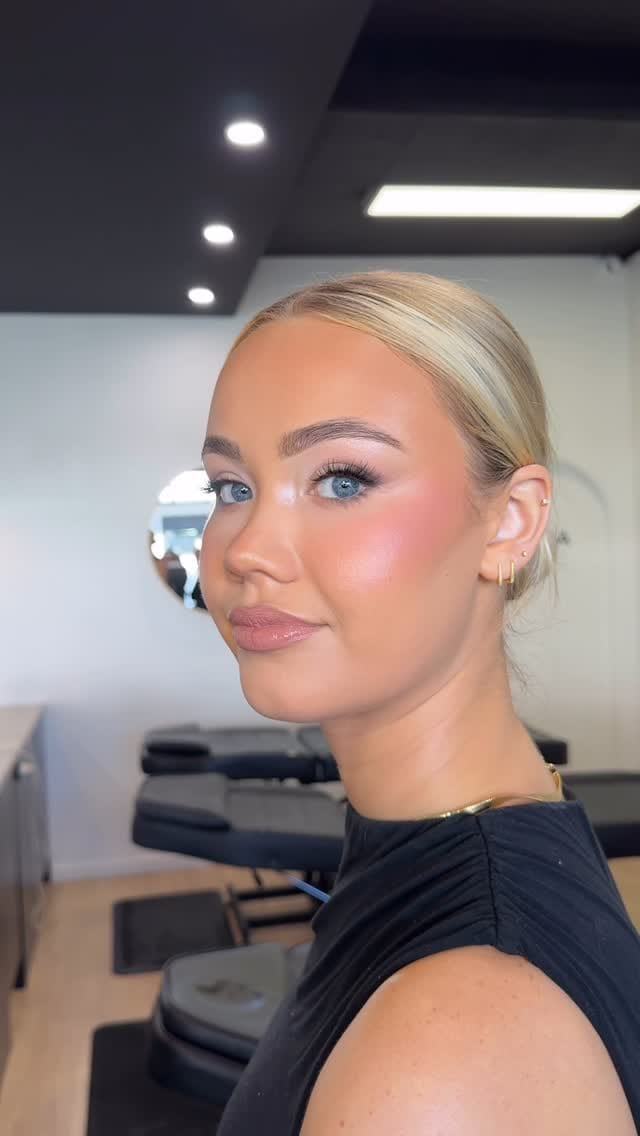 Post 10 by VDJ MUA | Bridal Specialist on Instagram (video)