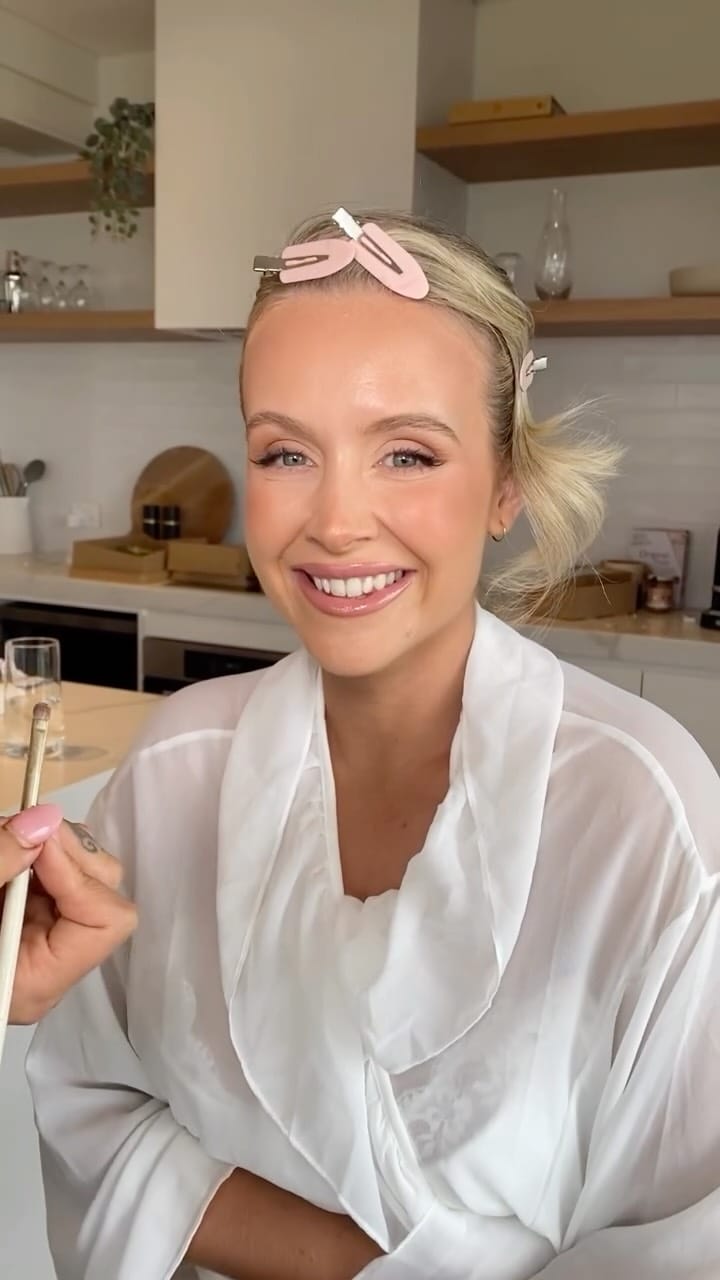 Post 8 by VDJ MUA | Bridal Specialist on Instagram (video)