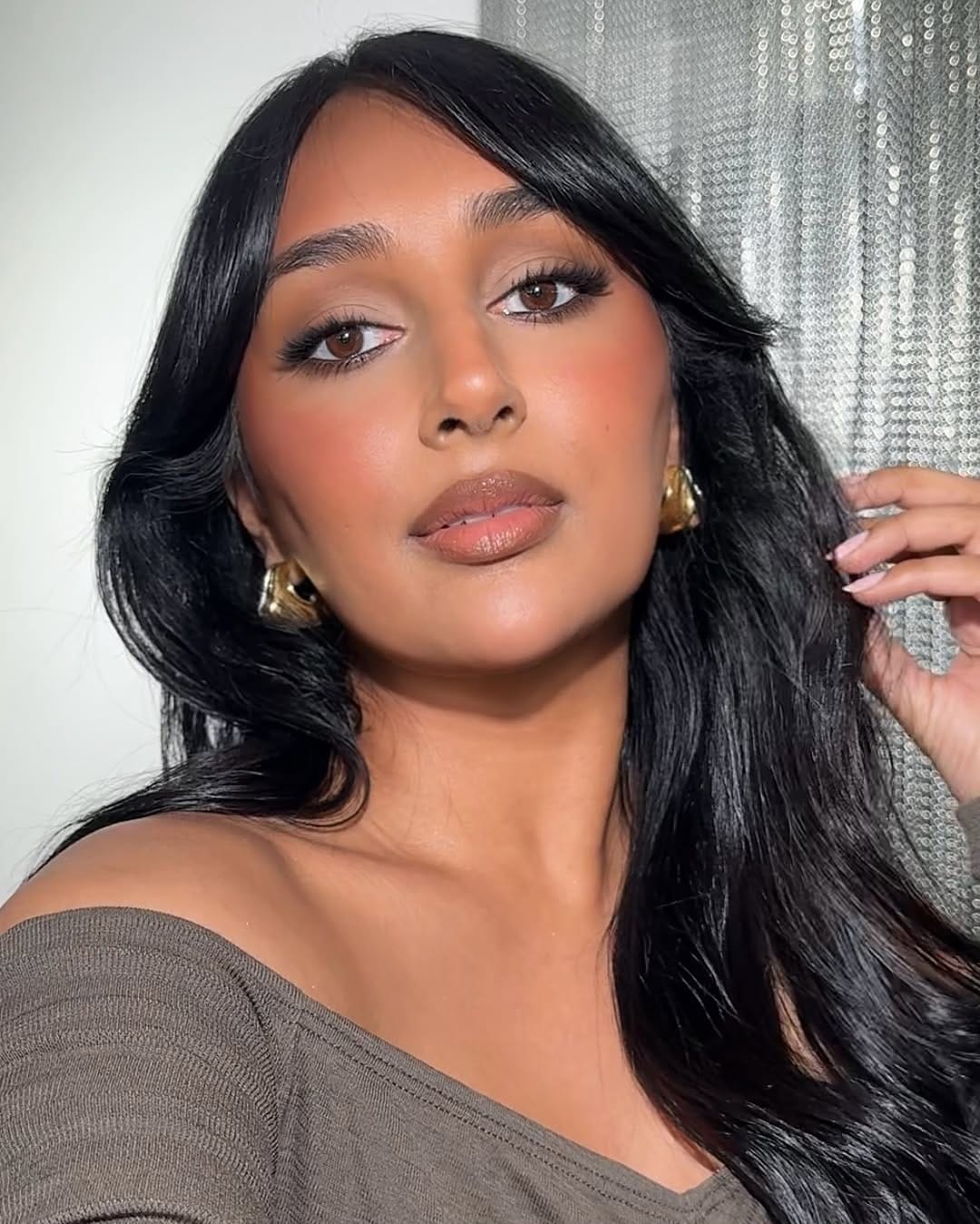 Post 10 by NATASHA SANA | MELBOURNE MAKEUP ARTIST on Instagram (carousel)
