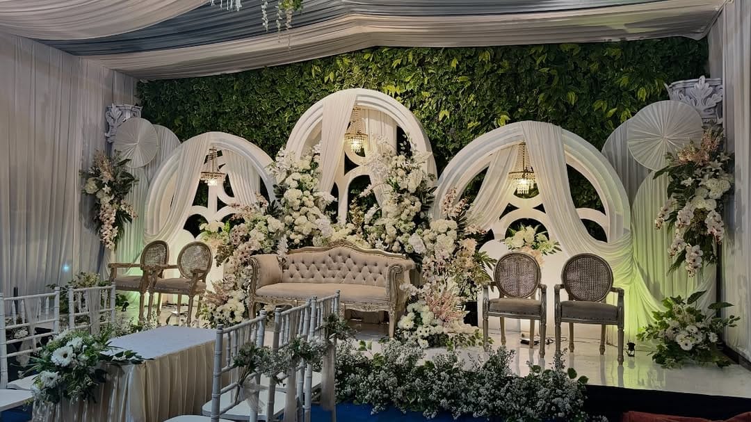 Post 10 by HW Wedding Sukorejo on Instagram (carousel)