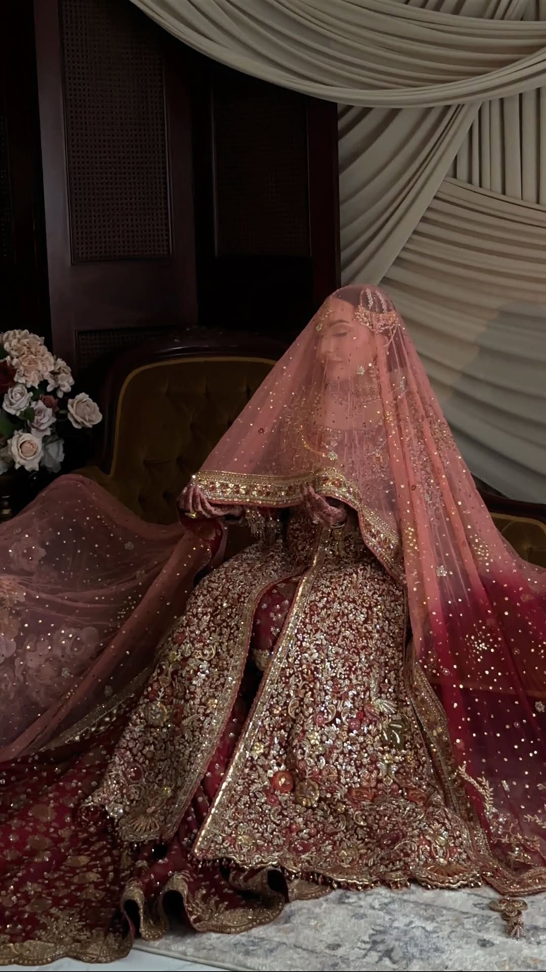 Post 10 by MARIAM ZAFAR on Instagram (video)