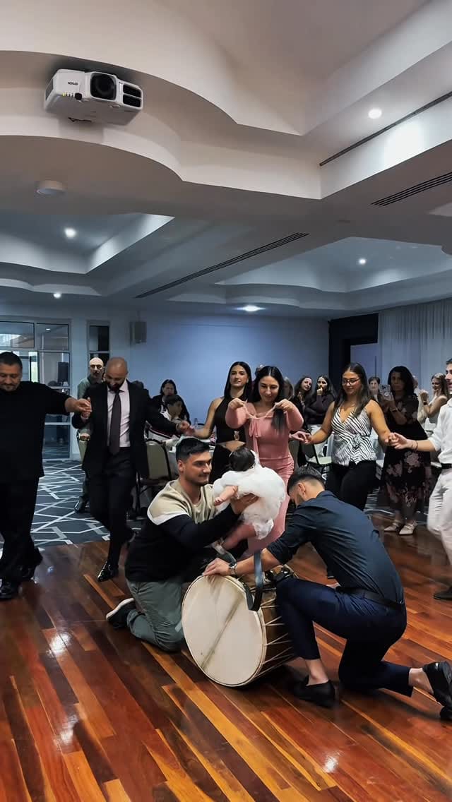 Post 6 by MELBOURNE PROFESSIONAL WEDDING DJ & MC on Instagram (video)