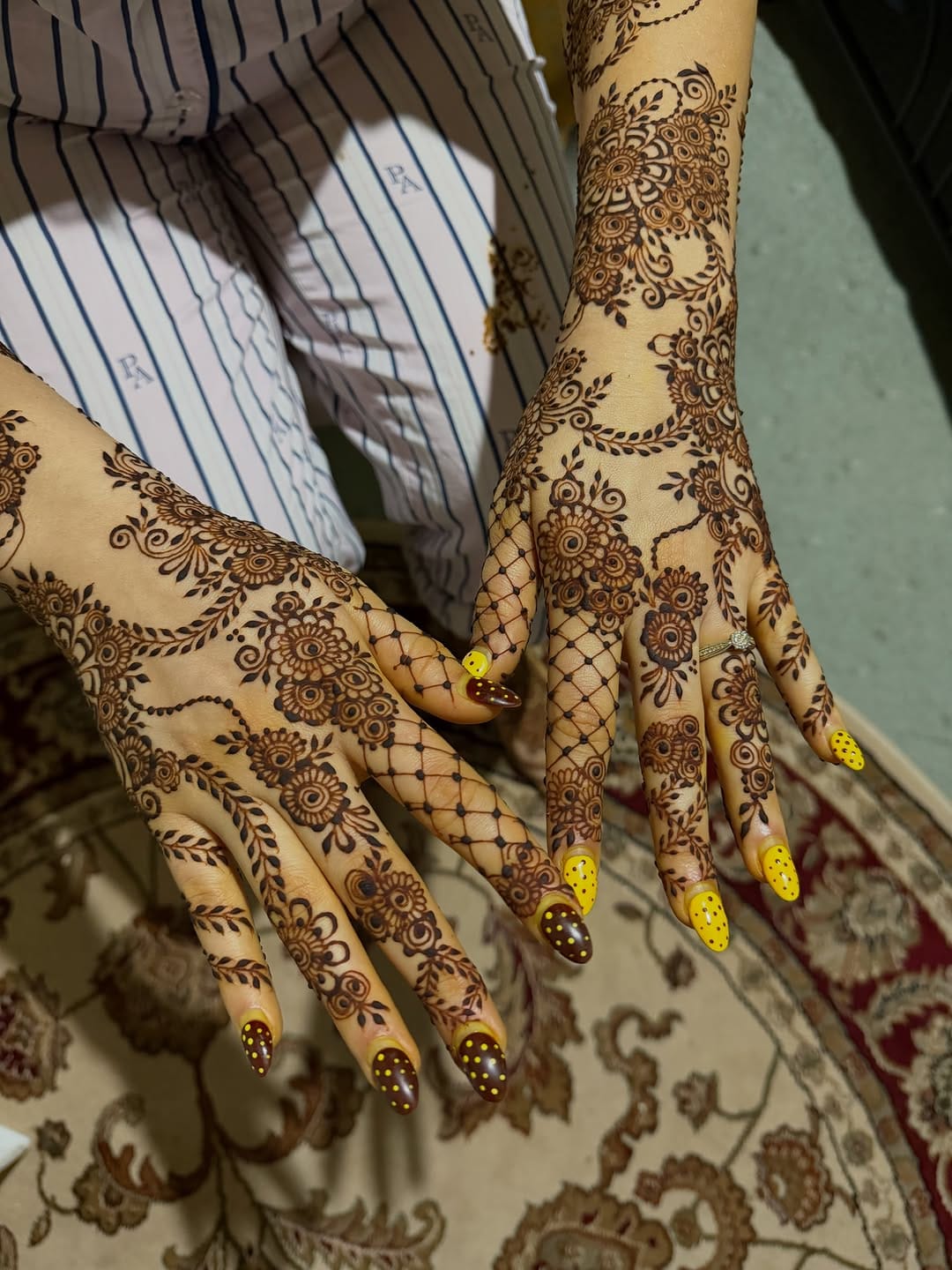 Post 1 by Priyanka Kapadia - Professional Henna Artist since 2016 on Instagram (carousel)