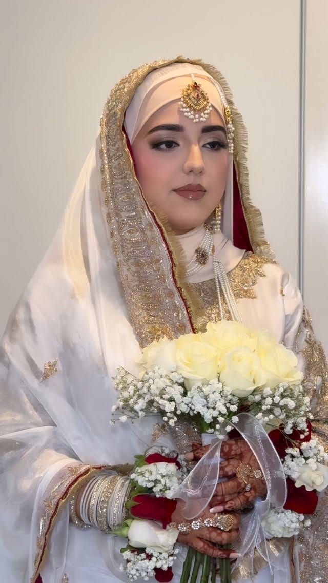 Post 8 by Mehr Khan on Instagram (video)
