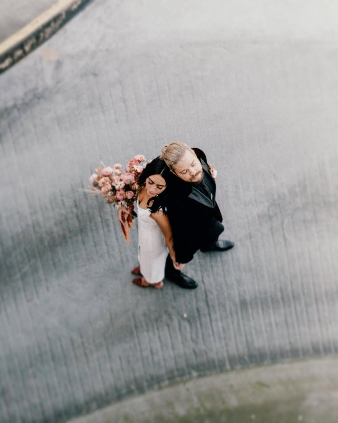 Post 8 by Canadian Weddings on Instagram (image)