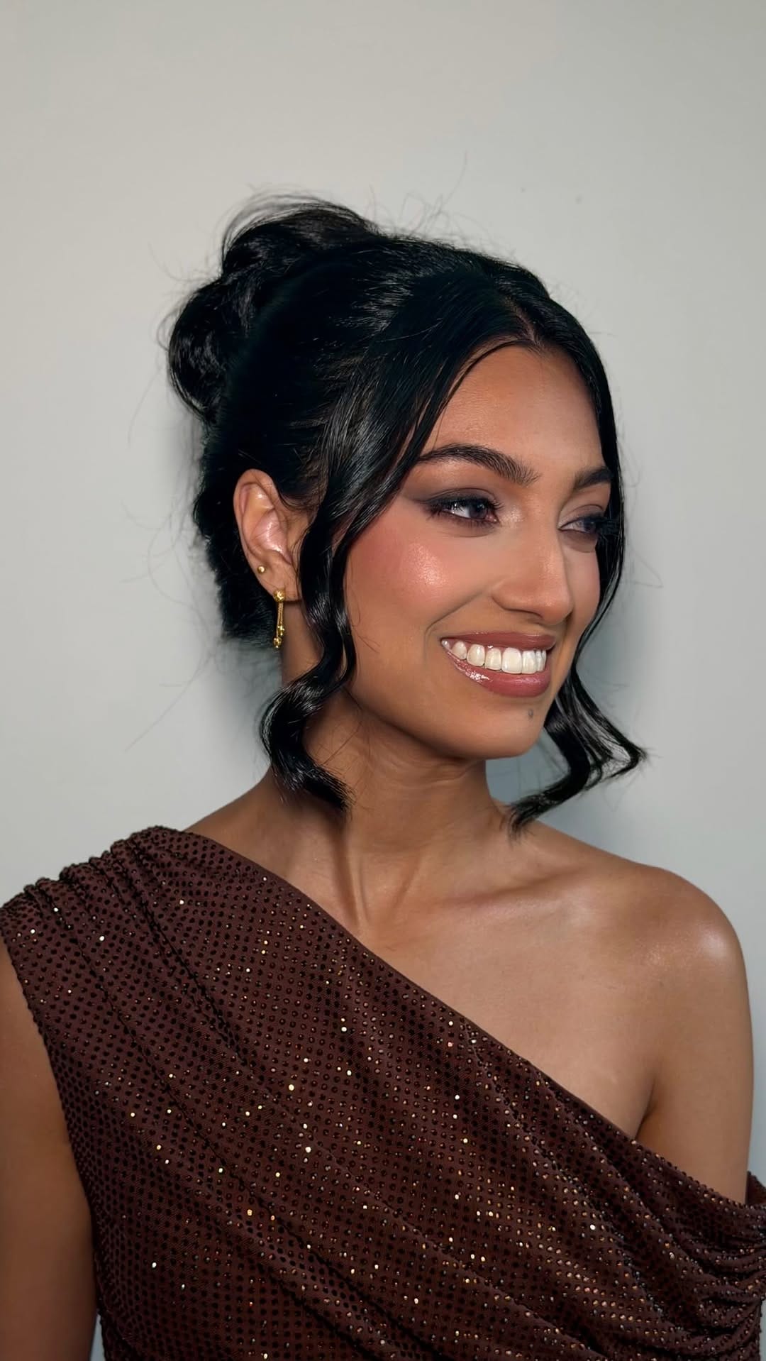 Post 6 by Rhea Patel | Makeup Artist on Instagram (video)