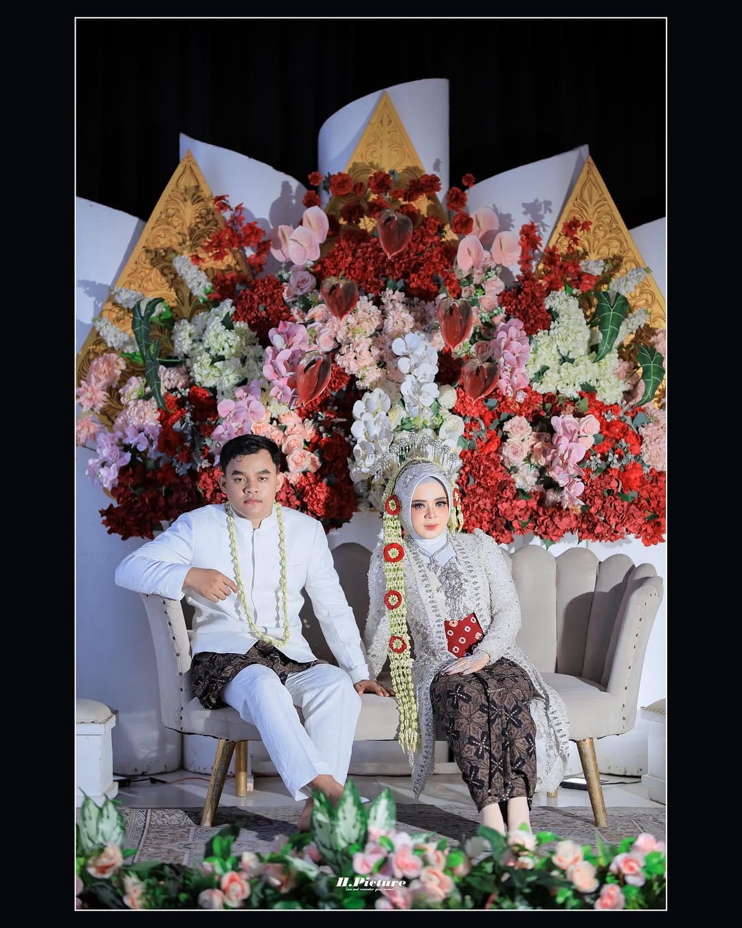 Post 7 by RIAS PENGANTIN SUKOHARJO - GUNUNG KIDUL - WONOGIRI on Instagram (carousel)