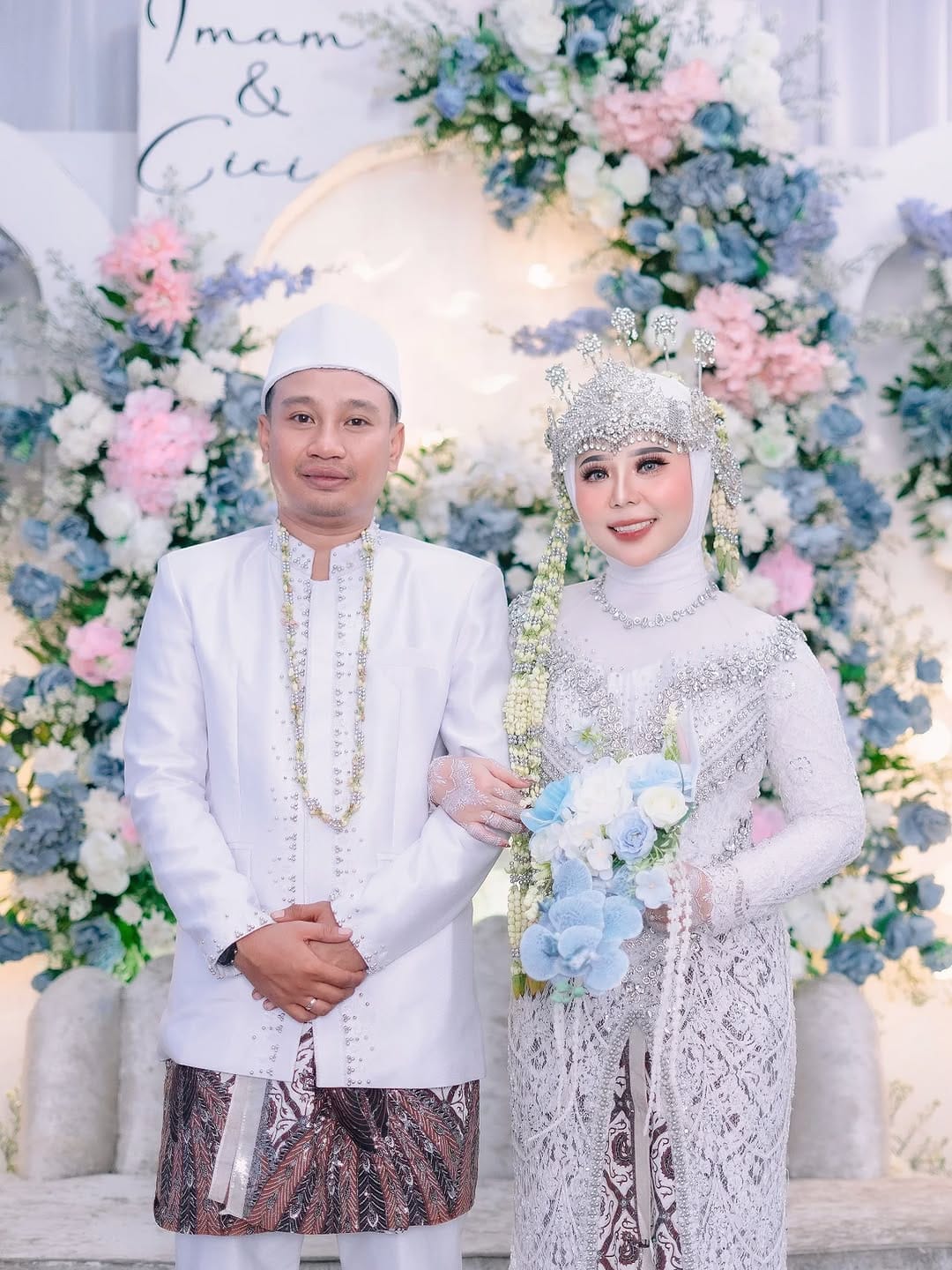 Post 2 by MUA BOGOR on Instagram (image)