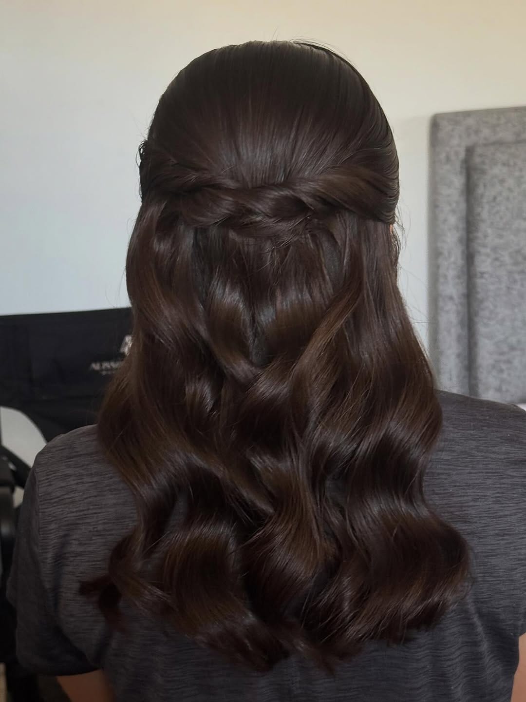 Post 3 by Maquilladora & Estilista en Caracas📍| Alisson A. Correa on Instagram (carousel)