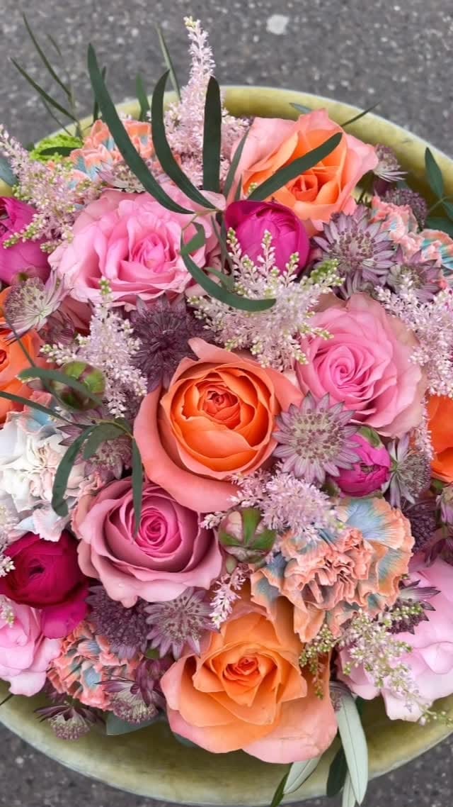 Post 7 by Binderei Blumen & Besonderes on Instagram (video)